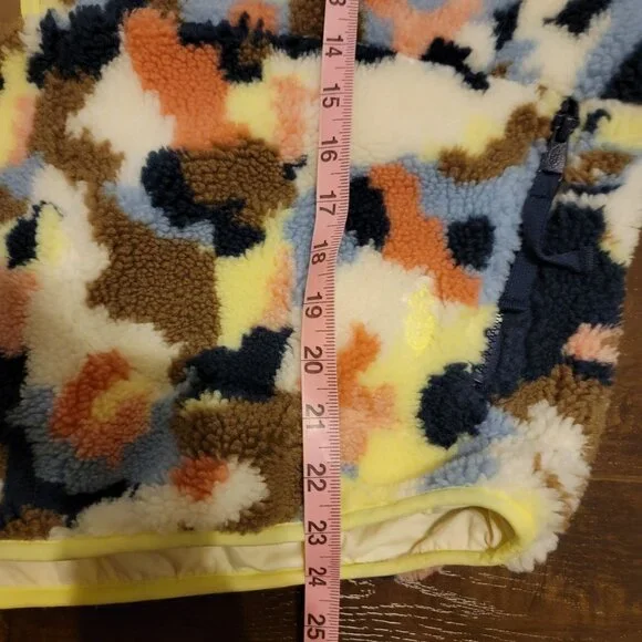 Free People Hit The Slopes Fleece Pullover Jacket Womens L Camo Cozy Casual Boho - Picture 6 of 6